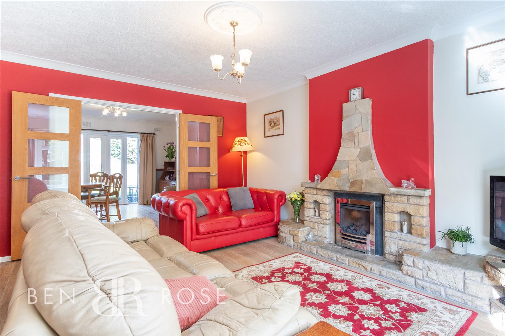4 bed property in Stirling Close, Leyland